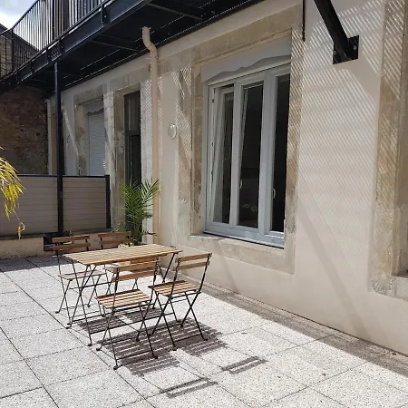 Quiet City-center Terrace Appartement Nancy
